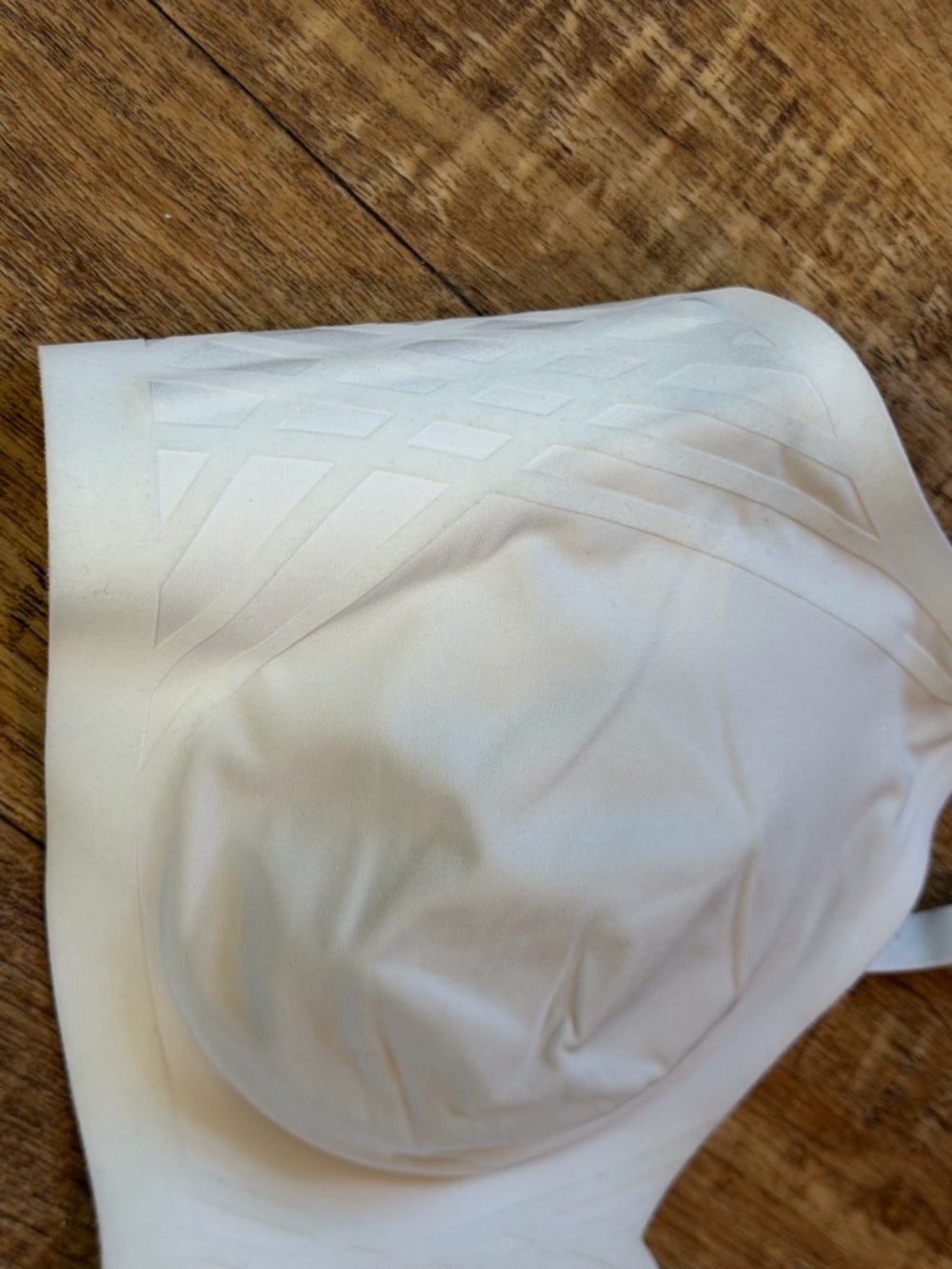 Honeylove Silhouette Wireless Bra in Astral White, size XL - Picture 2 of 6